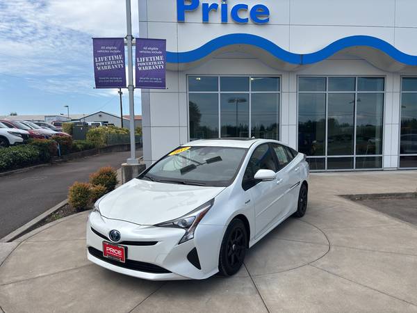 Toyota Prius with VIN: JTDKBRFU3H3545573