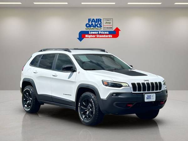Jeep Cherokee with VIN: 1C4PJMBX1ND509110