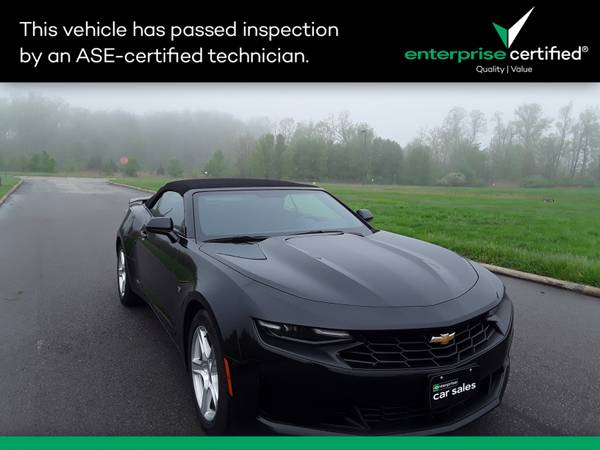 Chevrolet Camaro with VIN: 1G1FB3DS3P0142640