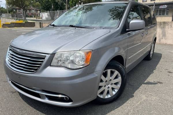 2014 Chrysler Town and Country Touring