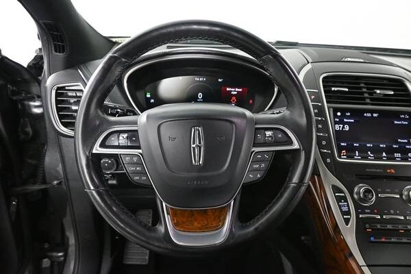 Lincoln Nautilus with VIN: 2LMPJ6L96KBL12088