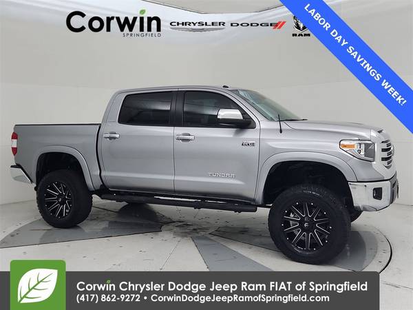 Toyota Tundra with VIN: 5TFHY5F15KX797493