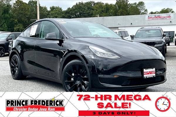 Tesla Model Y with VIN: 5YJYGDEE6LF048361