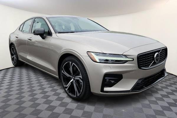 2024 Volvo S60 B5 Plus