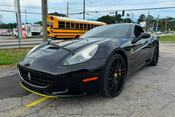 2013 Ferrari California Base Convertible