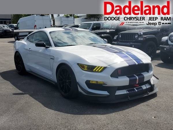 Ford Shelby GT350 with VIN: 1FA6P8JZXL5550188
