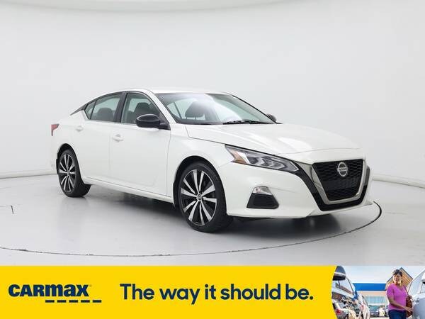 Nissan Altima with VIN: 1N4BL4CW6KN324539