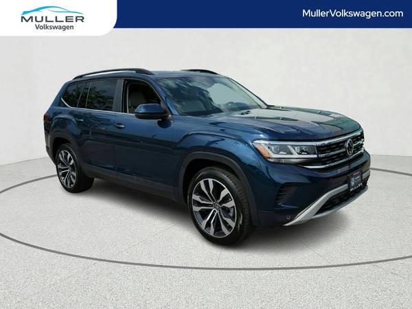 Volkswagen Atlas with VIN: 1V2KR2CA6NC557403
