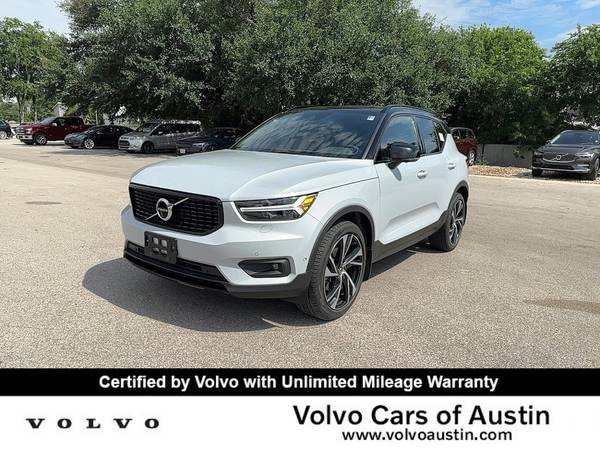 Volvo XC40 with VIN: YV4162UM3M2397013