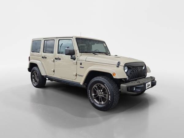 Jeep Wrangler with VIN: 1C4BJWEG4GL222970