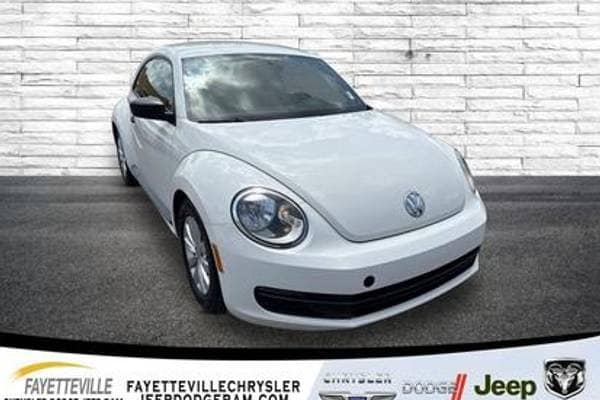 2014 Volkswagen Beetle 2.5L PZEV Hatchback