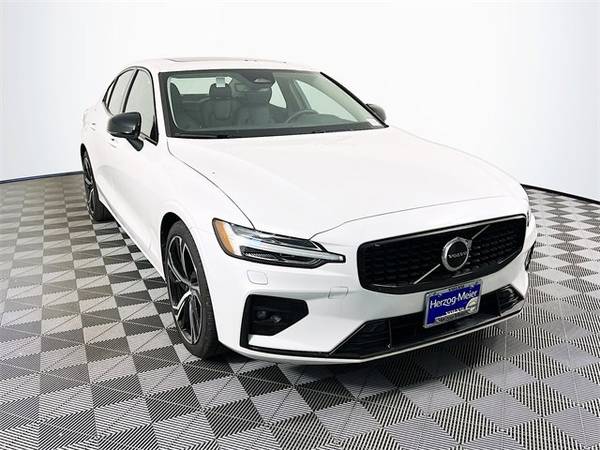 Volvo S60 with VIN: 7JRL12FK4RG322743