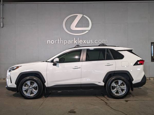 Toyota RAV4 Hybrid with VIN: JTMRWRFV0PD172934