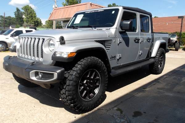 2023 Jeep Gladiator Overland  Crew Cab