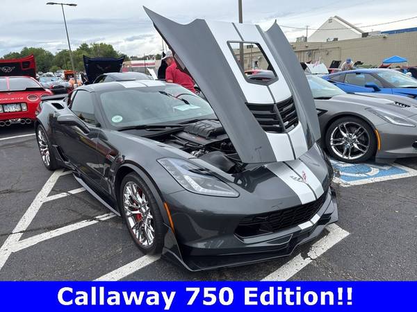 Chevrolet Corvette with VIN: 1G1YS2D68J5601404