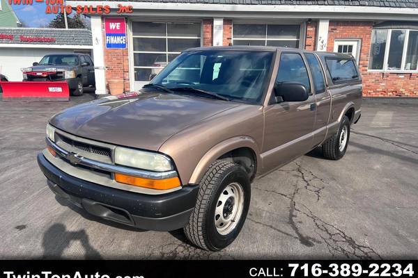 2003 Chevrolet S-10 Base  Extended Cab