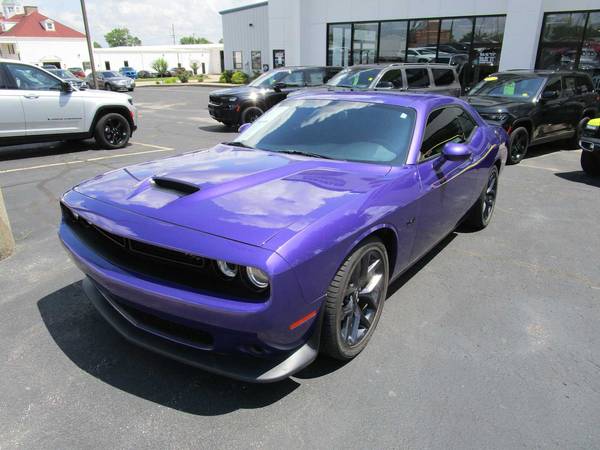 Dodge Challenger with VIN: 2C3CDZBT7PH689249