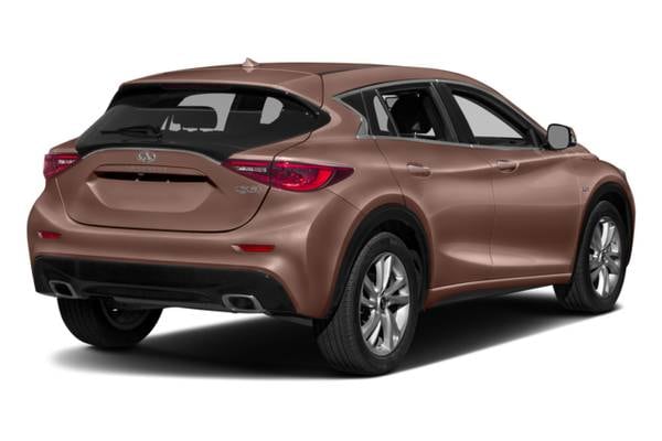 2017 INFINITI QX30 Premium