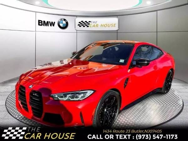 BMW M4 with VIN: WBS33AZ05MCG85464
