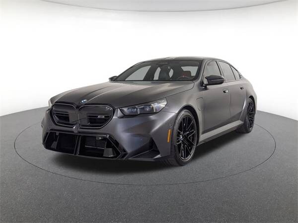BMW M5 with VIN: WBS83FK04SCU17125