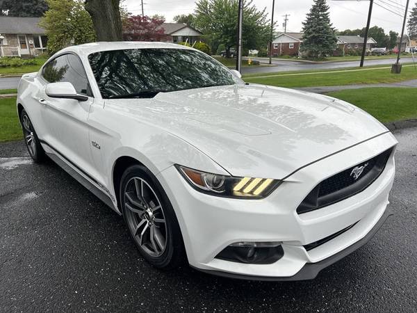 Ford Mustang with VIN: 1FA6P8CF4H5236465