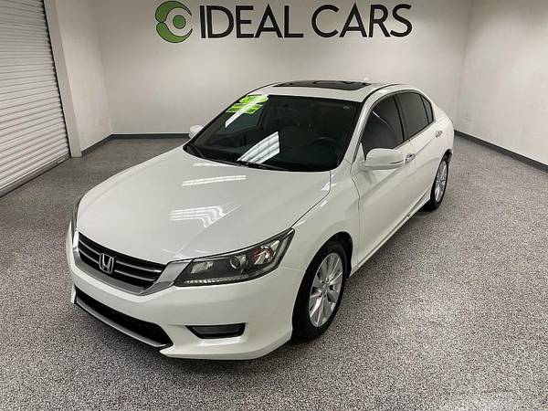 Honda Accord with VIN: 1HGCR2F70EA270285