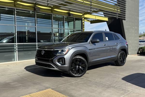 2024 Volkswagen Atlas Cross Sport SE w/Technology