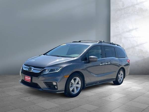 Honda Odyssey with VIN: 5FNRL6H70LB064600