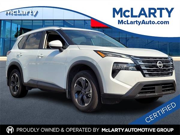 Nissan Rogue with VIN: 5N1BT3BA8SC832755