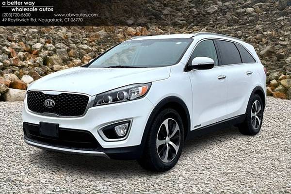 Kia Sorento with VIN: 5XYPHDA57JG376733