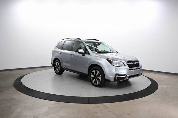 Subaru Forester with VIN: JF2SJAJC4JH451991