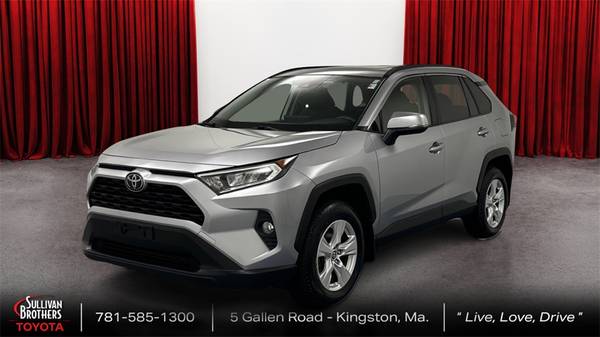 Toyota RAV4 with VIN: JTMP1RFV2KD042684