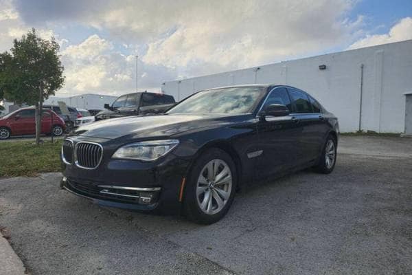 2013 BMW 7 Series 740i