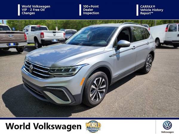 Volkswagen Tiguan with VIN: 3VVFB7AXXRM101244