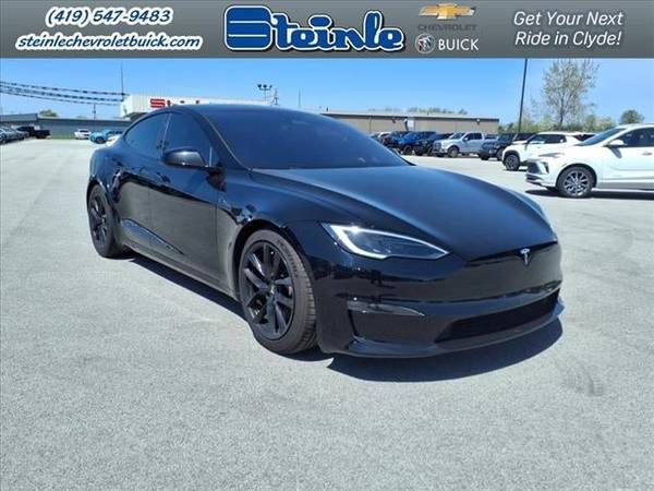 Tesla Model S with VIN: 5YJSA1E54PF502053