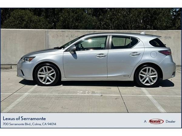 Lexus CT 200h with VIN: JTHKD5BH1E2203793