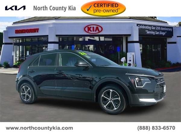 Kia Niro with VIN: KNDCP3LEXR5174482