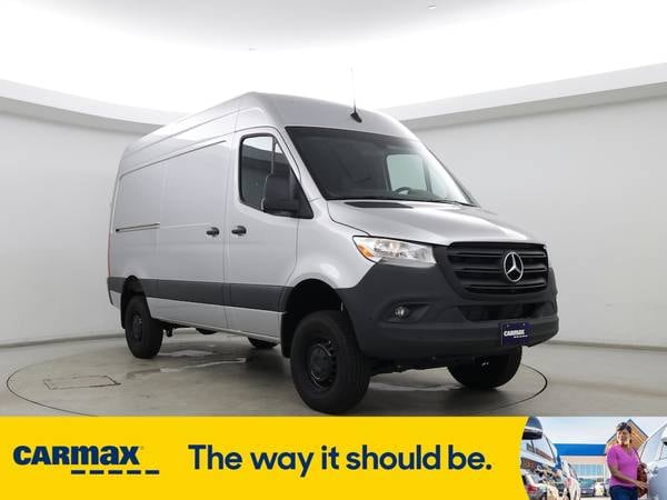 Mercedes-Benz Sprinter with VIN: W1Y4NBVY8RT164472