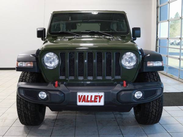 Jeep Wrangler with VIN: 1C4HJXFG0MW517038
