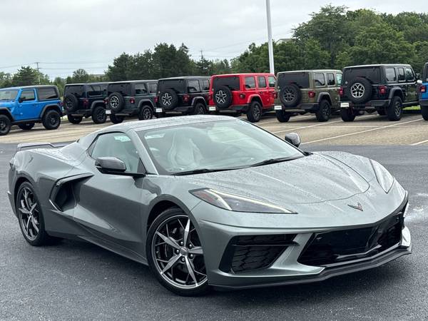 Chevrolet Corvette with VIN: 1G1YB3D43N5106425