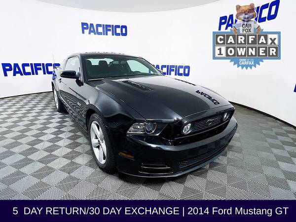 Ford Mustang with VIN: 1ZVBP8CF8E5295648