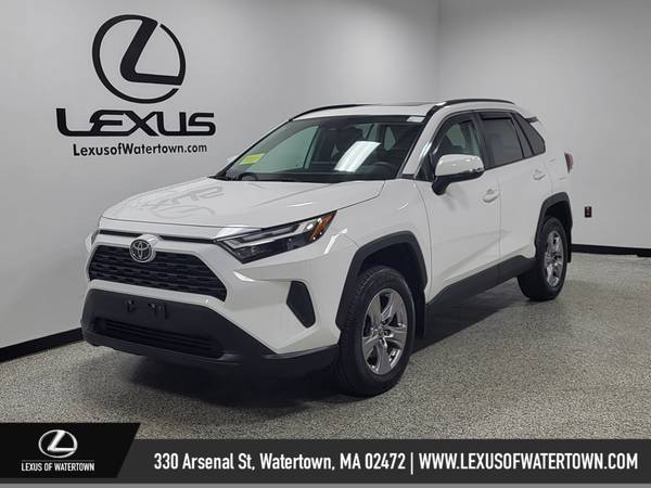 Toyota RAV4 with VIN: 2T3P1RFV8NC317189