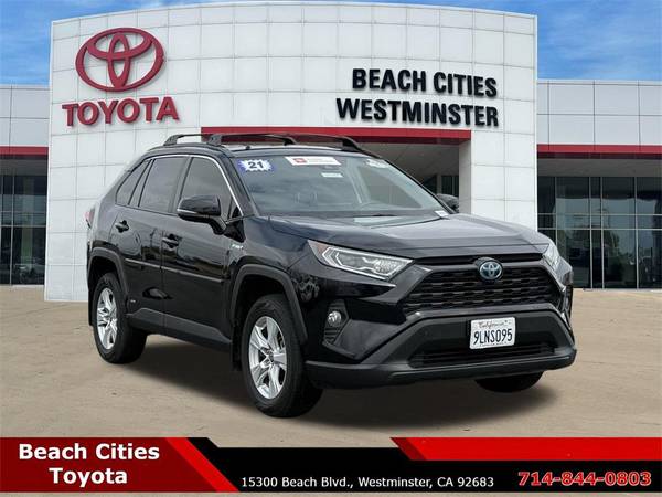 Toyota RAV4 Hybrid with VIN: 4T3RWRFV8MU017675