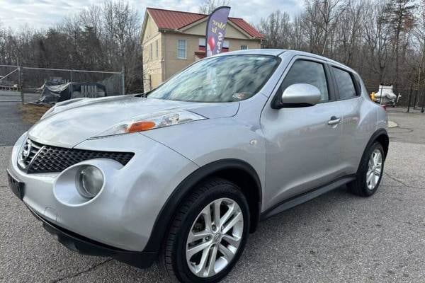 2013 Nissan Juke SV Hatchback