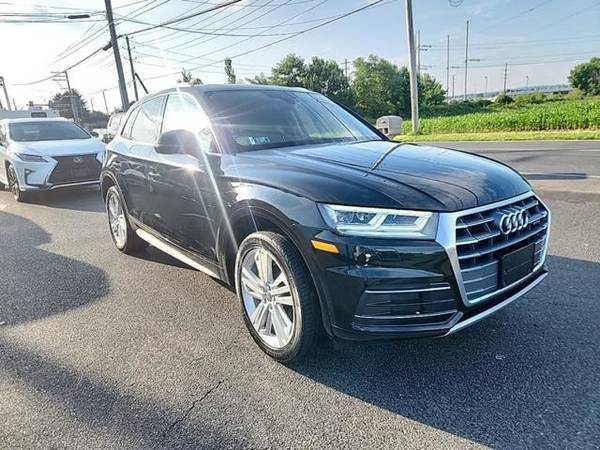 Audi Q5 with VIN: WA1BNAFY5J2220148