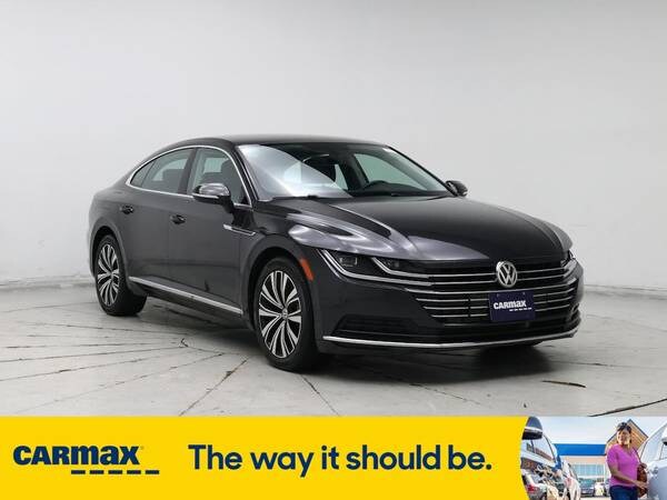 Volkswagen Arteon with VIN: WVWBR7ANXKE000742