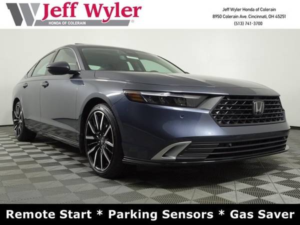 Honda Accord with VIN: 1HGCY2F89RA032145