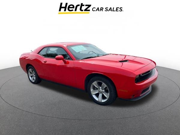 Dodge Challenger with VIN: 2C3CDZAG8NH211276
