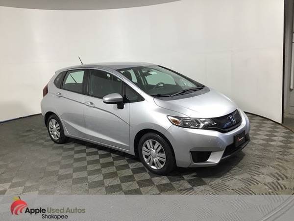 Honda Fit with VIN: 3HGGK5H58FM711653