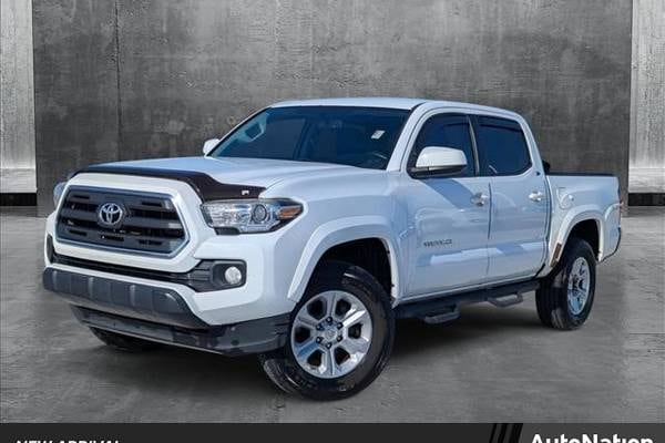 2016 Toyota Tacoma SR5  Double Cab